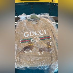 Men’s 2023 spring collection T-shirt Large.